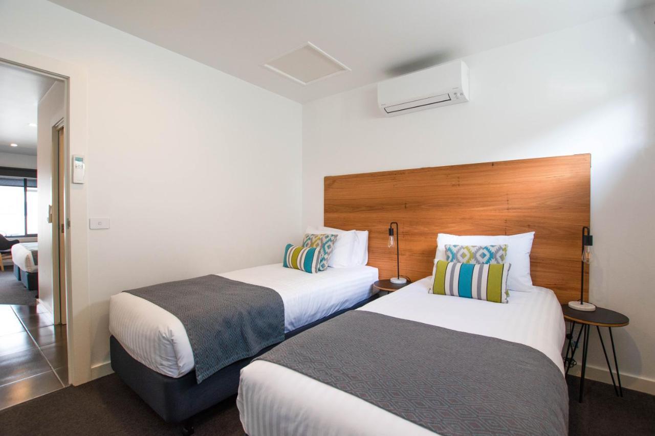 Bright Colonial Motel ภายนอก รูปภาพ