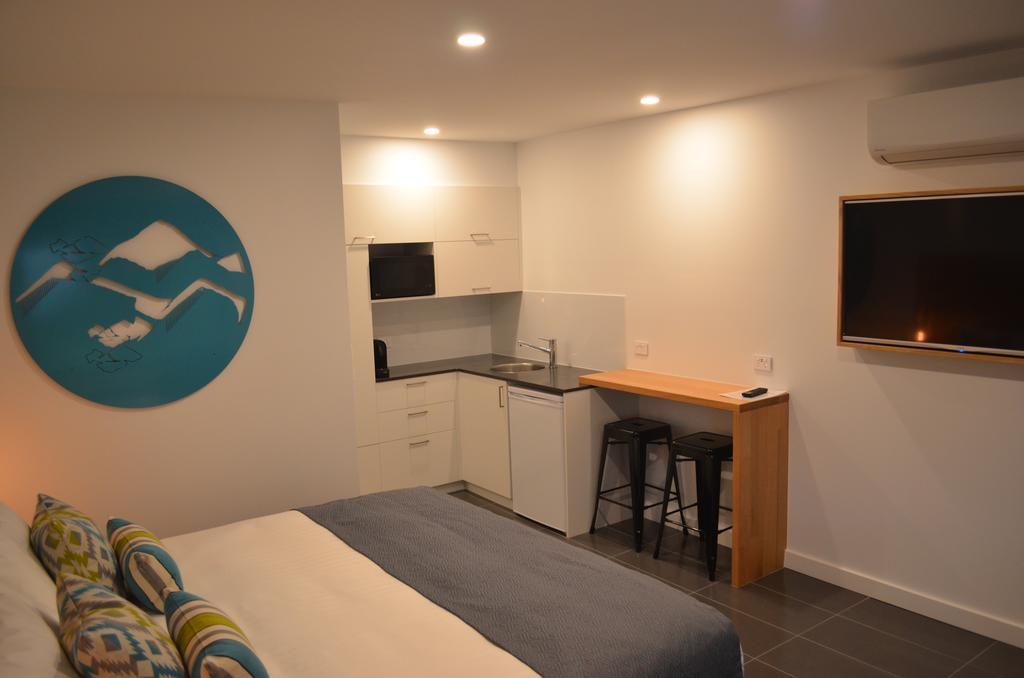 Bright Colonial Motel ภายนอก รูปภาพ