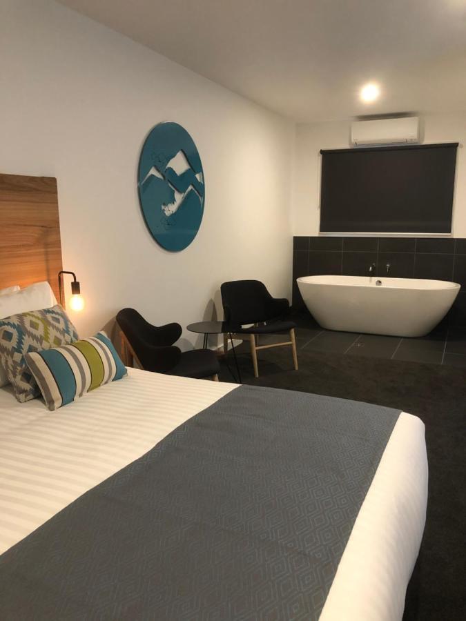 Bright Colonial Motel ภายนอก รูปภาพ